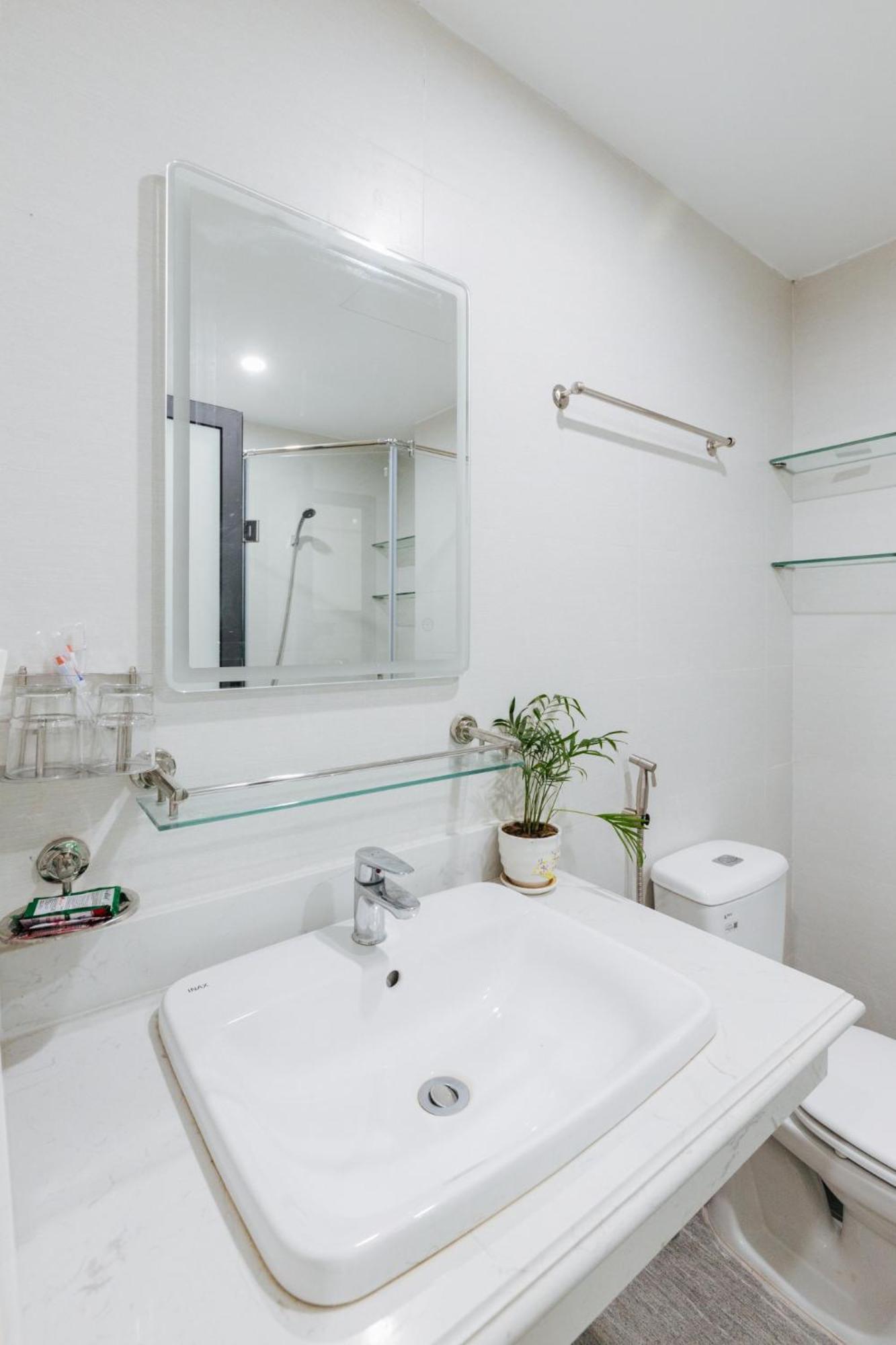 9 Light Apartment Hanoi Buitenkant foto